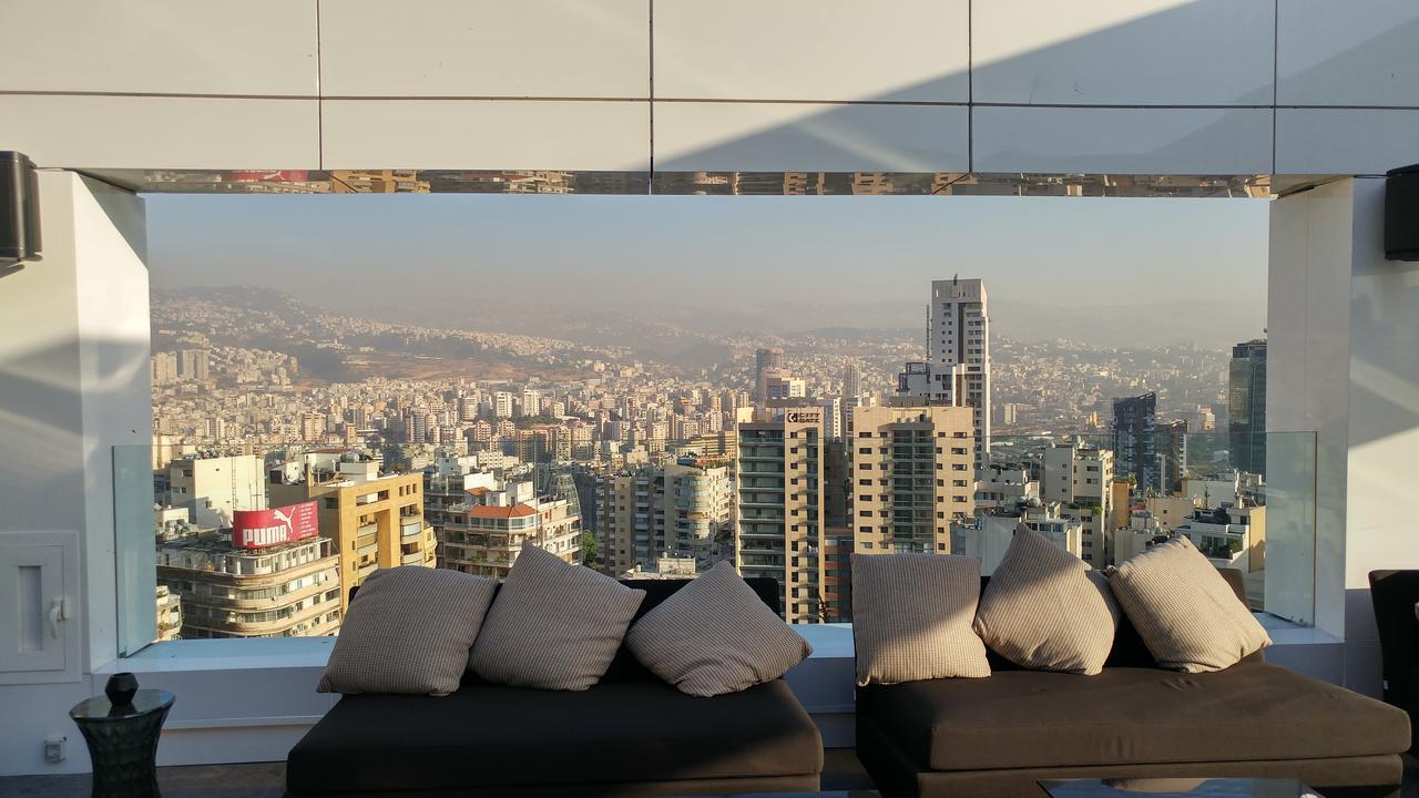 Royal Tulip Achrafieh Hotel Бейрут Екстериор снимка